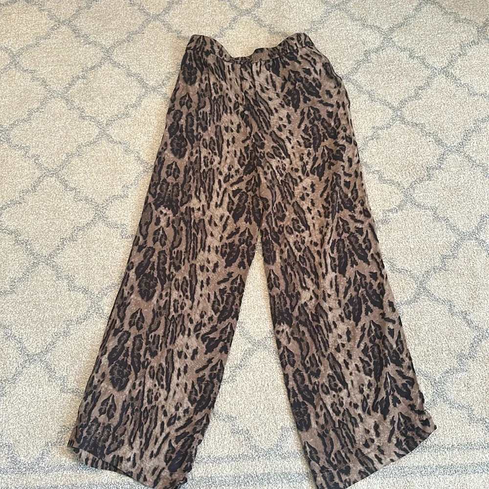 Leopard Print High Waist Wide Leg Trousers - Picture 4 of 7